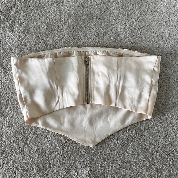 Forever 21 Strapless Satin Crop Top - Picture 2 of 3